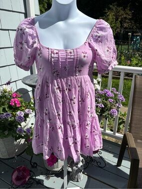 Mi Amore Lavender Floral Dress with White and Magenta Accents Junior Size M